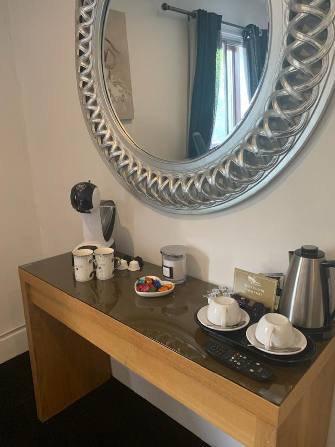 The Swan @ Stoford Hotel Exterior photo A Nespresso coffee machine in a hotel room